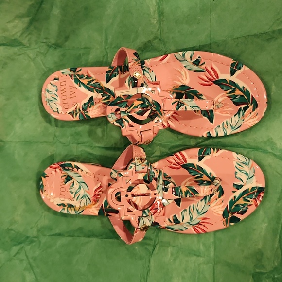 Crown & Ivy "Wylie" Palm Print Thong  Sandal Size 6 NWT - Picture 8 of 8